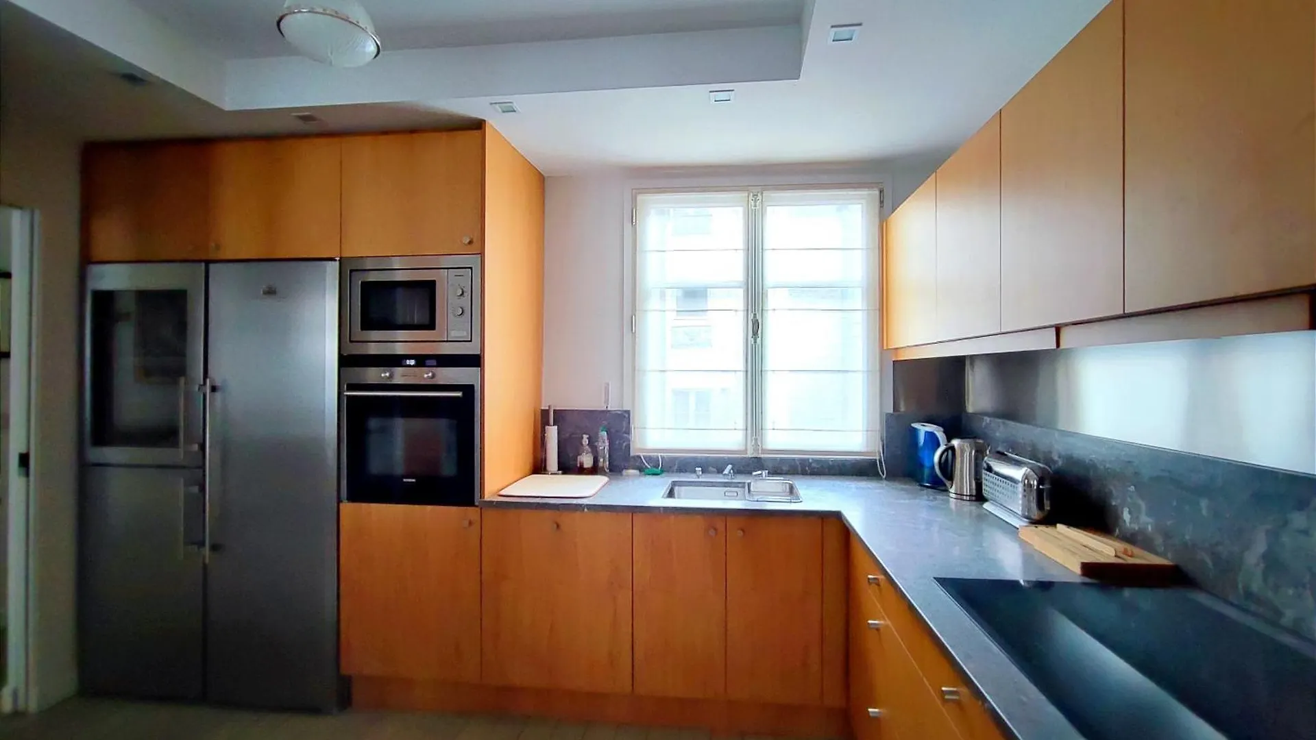 Apartment Rue De L'universite - 7 *